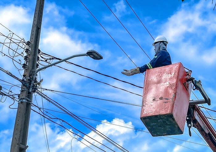 Taxa de iluminação dispara e atinge R$ 22,7 milhões em agosto