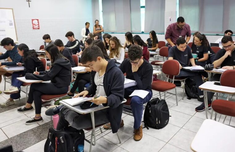 Alunos do Prouni podem receber auxílio de R$ 700 por mês