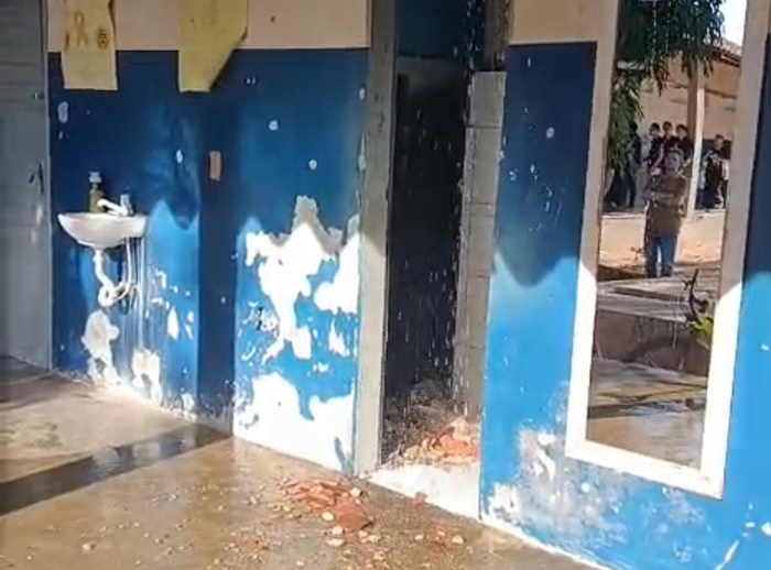 Caixa-d’água desaba e aulas são suspensas em escola de Mossoró