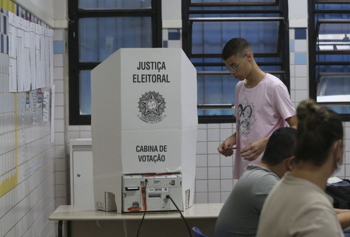 Mais de 2,6 milhões de eleitores vão às urnas no RN neste domingo